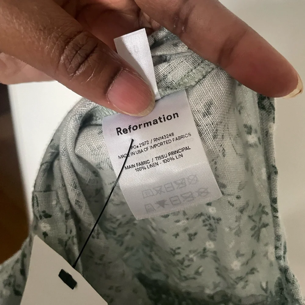 Reformation Edgewater Puff Sleeve Crop Blouse- agave